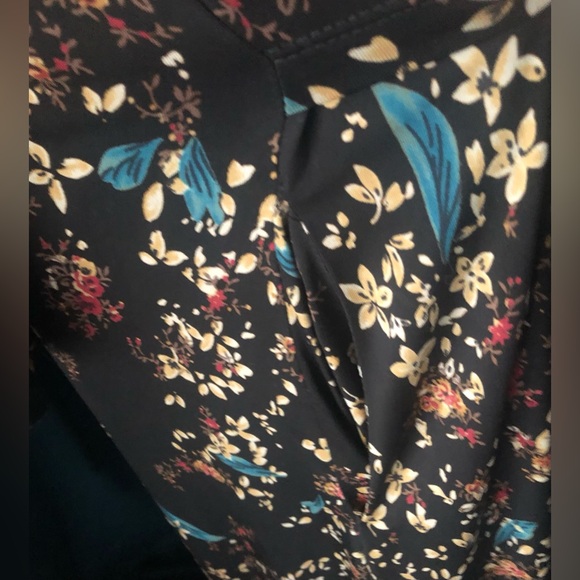 Floral Maternity Nursing Midi Dress - Picture 6 of 6